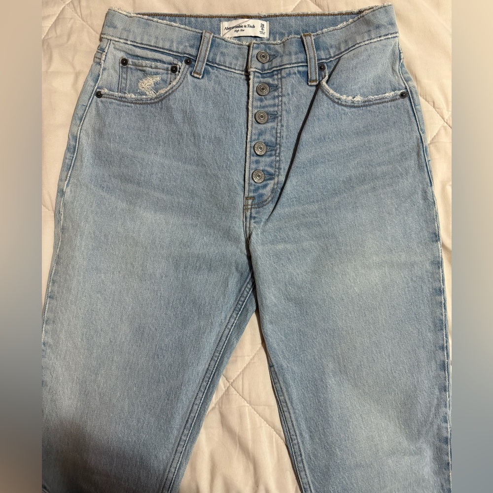 Abercrombie & Fitch - Button-Fly Jeans